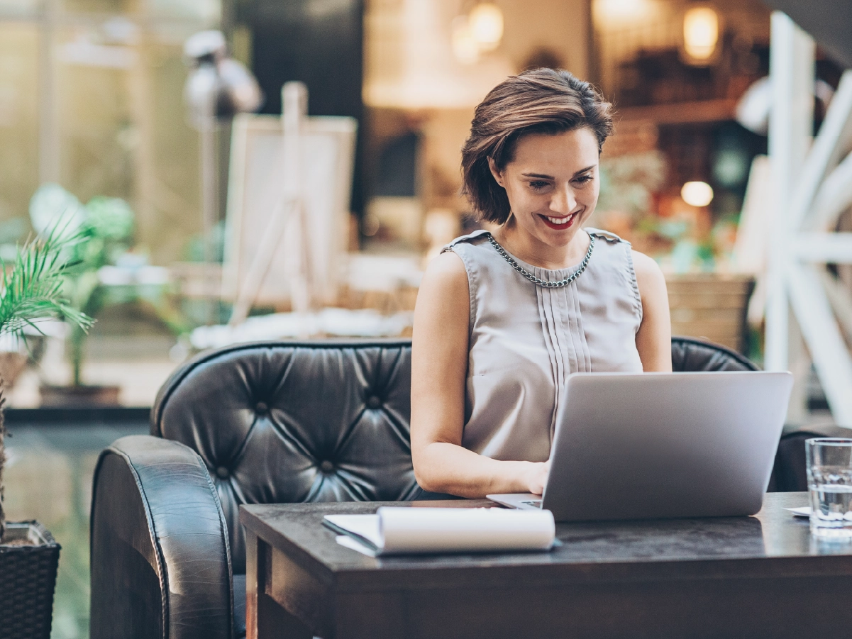 Lawyer doing accounting on a laptop