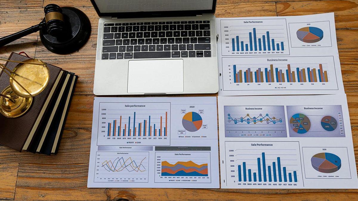 How to Use Legal Data Analytics to Run Your Firm Efficiently