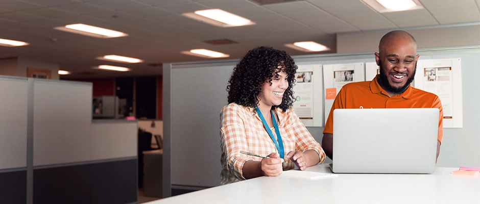 8am-Website-Careers-Cards-470x200-CareerMomentum@2x