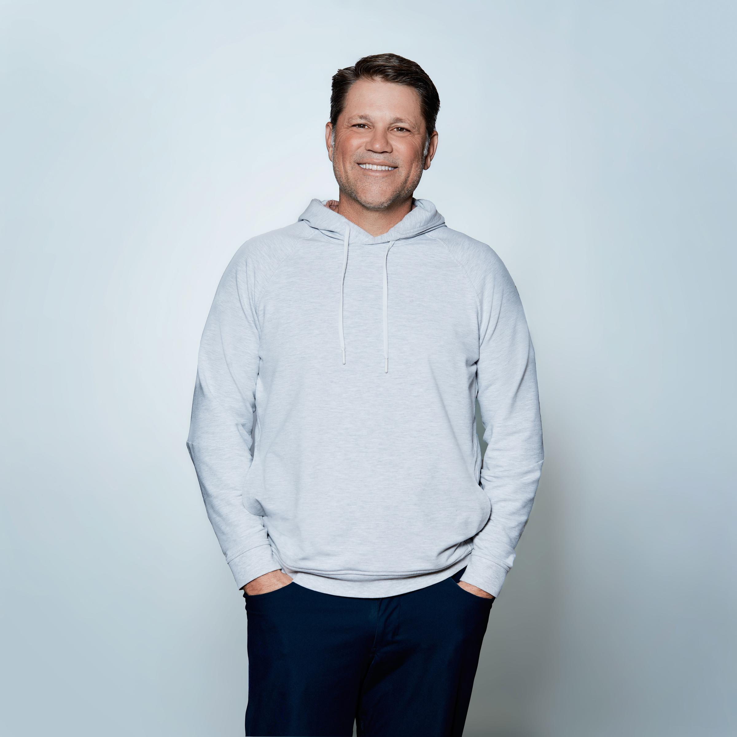 Michael Barton SVP/GM, Apparel Solutions Group Avery Dennison