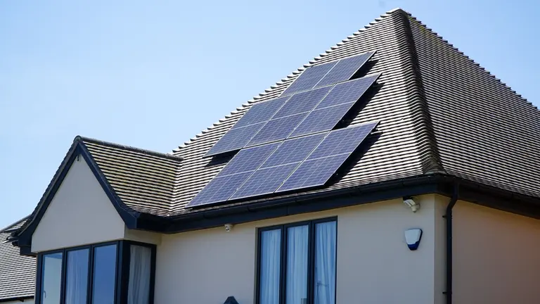 home with solar panels 