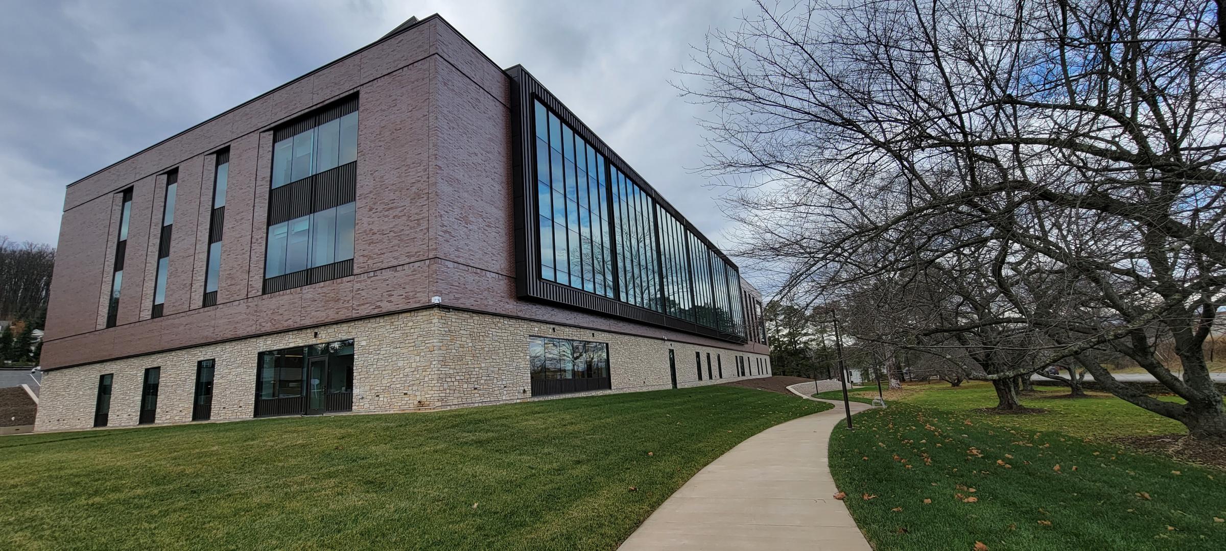 UVA Health Orthopedic Center Ivy Road is one of the largest outpatient orthopedic centers in the country.