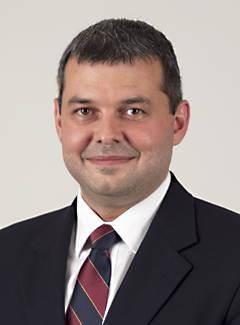 Victor M Zaydfudim, MD