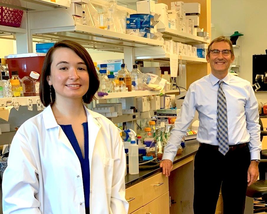 Amanda Ward and Lukas Tamm have shed light on how HIV first begins the infection process. 